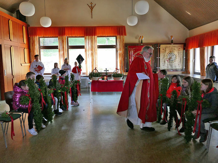 Palmsontag in Naumburg - Beginn der Heiligen Woche (Foto: Karl-Franz Thiede)